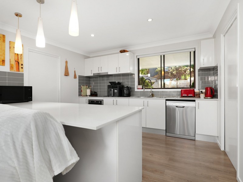 14 Pinehurst Way, Medowie NSW 2318