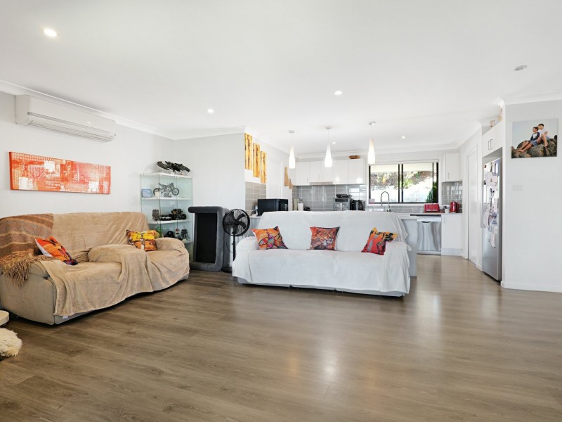 14 Pinehurst Way, Medowie NSW 2318