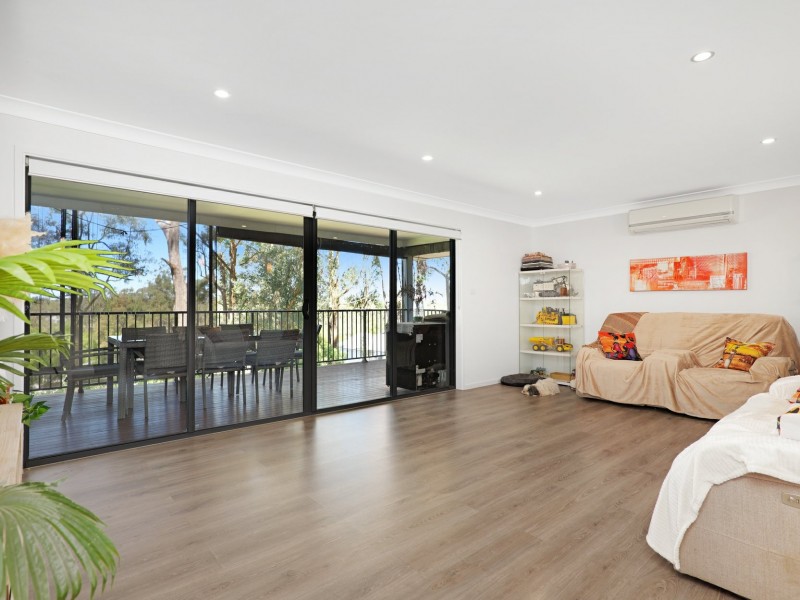 14 Pinehurst Way, Medowie NSW 2318