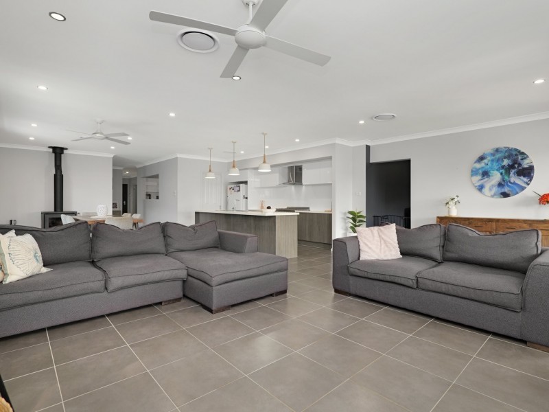 174 Sunningdale Circuit, Medowie NSW 2318