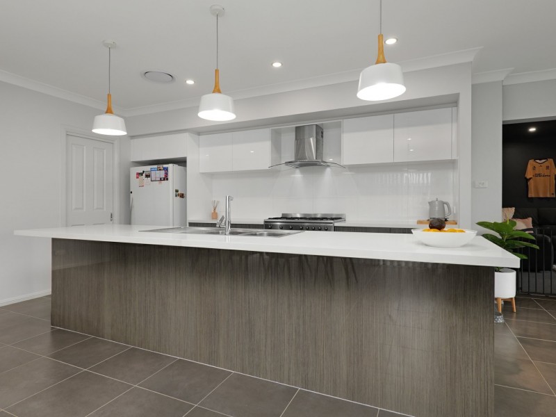 174 Sunningdale Circuit, Medowie NSW 2318