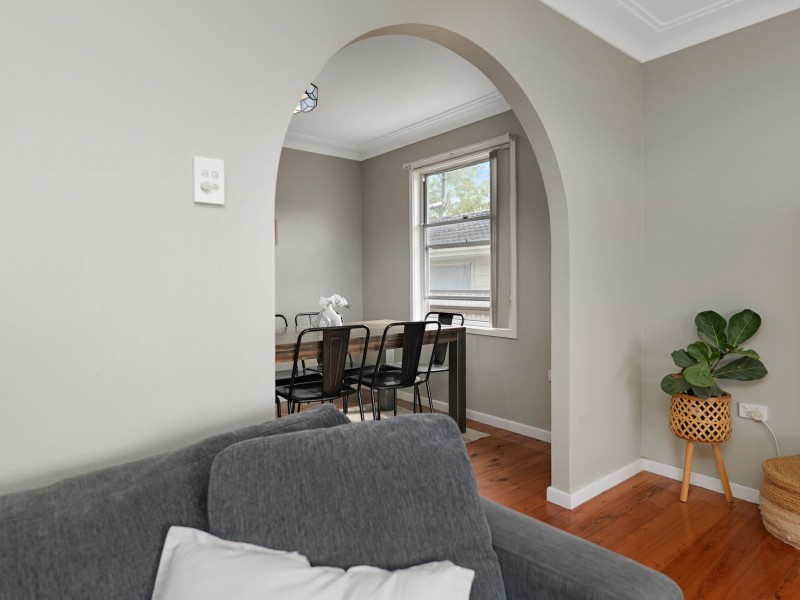 8 Silver Wattle Drive, Medowie NSW 2318