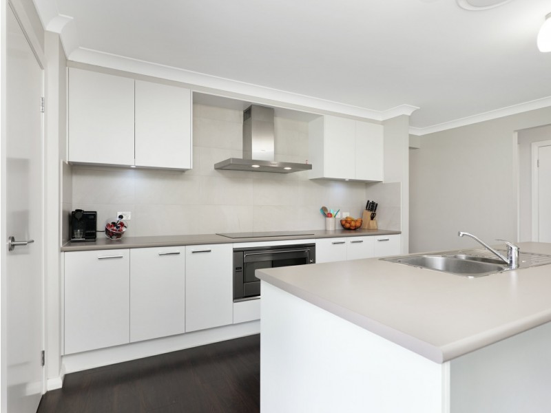 89 Sunningdale Cct, Medowie NSW 2318