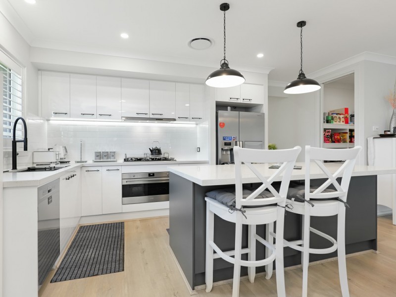 18 Macadamia Circuit, Medowie NSW 2318