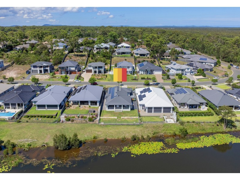 110 Sunningdale Cct, Medowie NSW 2318