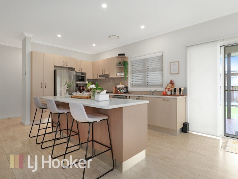 2 Glenarvon Road, Lorn NSW 2320