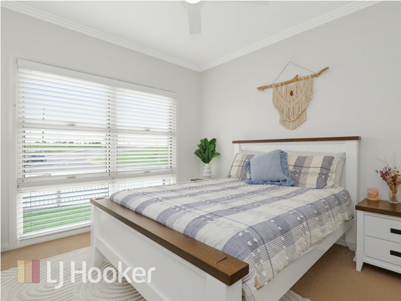 2 Glenarvon Road, Lorn NSW 2320