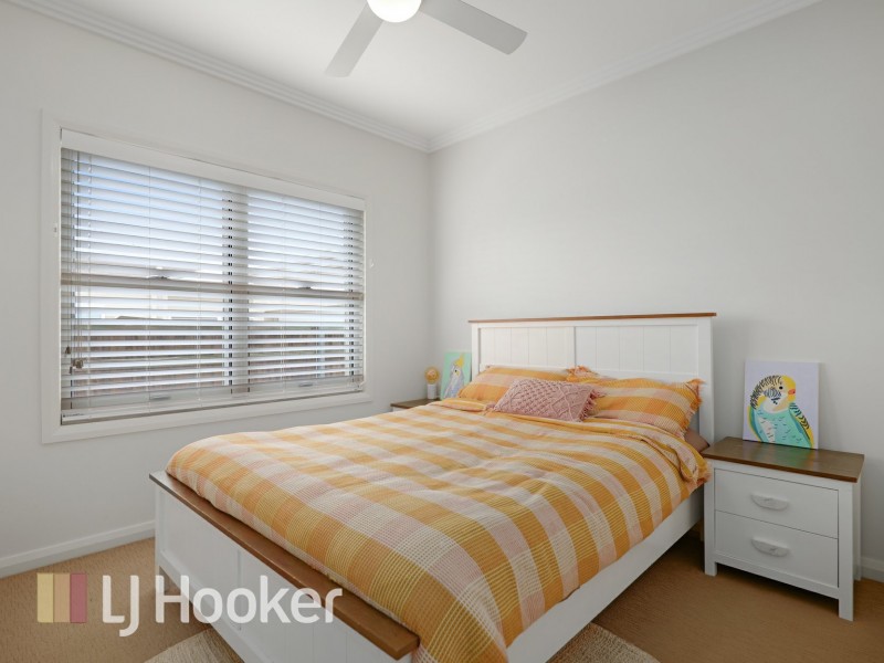 2 Glenarvon Road, Lorn NSW 2320