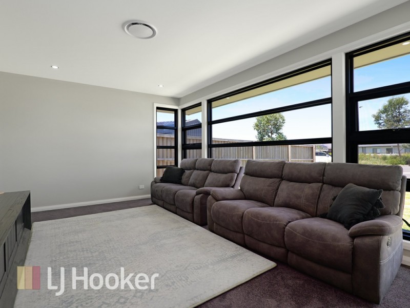 2 Cobalt Way, Medowie NSW 2318