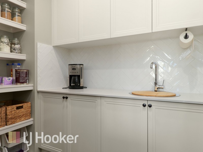 4 Augusta Place, Medowie NSW 2318