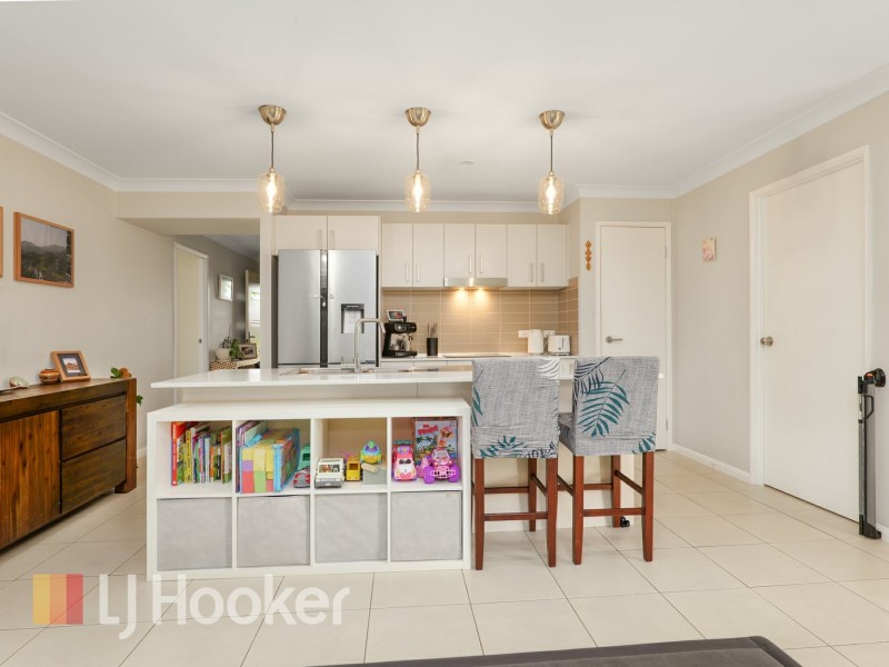 73 Seaside Boulevard, Fern Bay NSW 2295