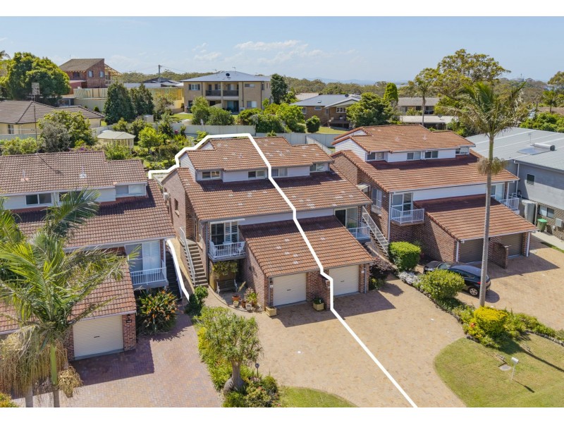 2/22a Swordfish Street, Nelson Bay NSW 2315