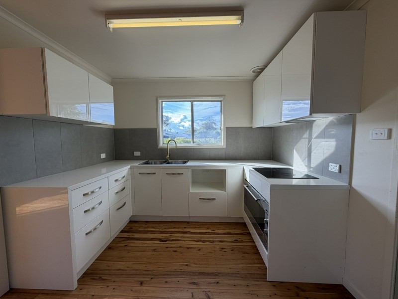 42 Cromarty Road, Soldiers Point NSW 2317