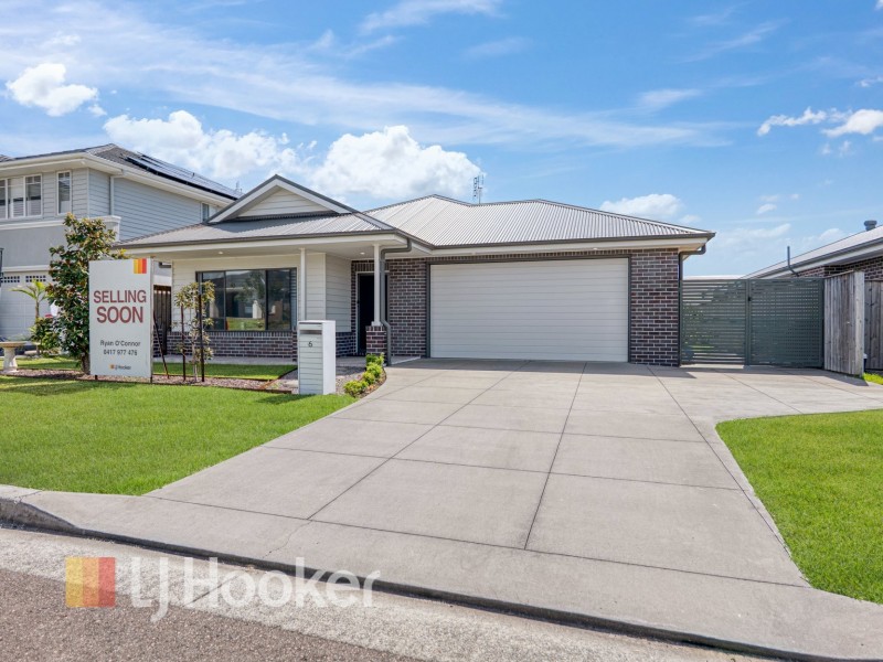 6 Midnight Avenue, Medowie NSW 2318