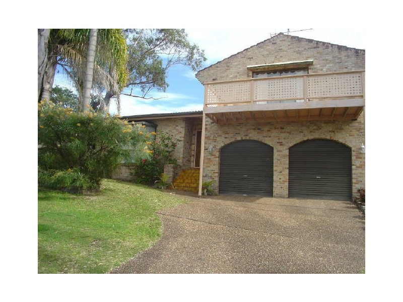 1/2 James Crescent, Nelson Bay NSW 2315