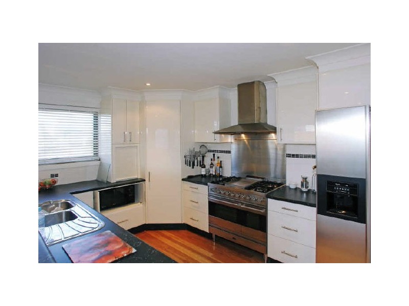 3 Shearwater Drive, Taylors Beach NSW 2316