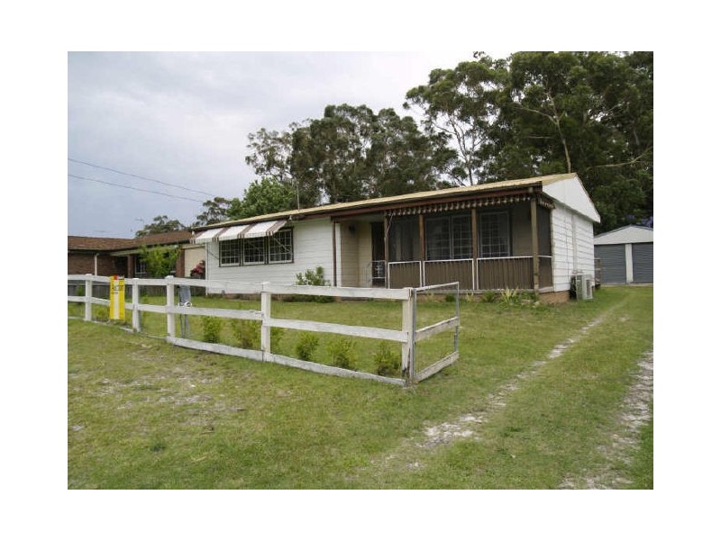 7 Russell Street, Lemon Tree Passage NSW 2319