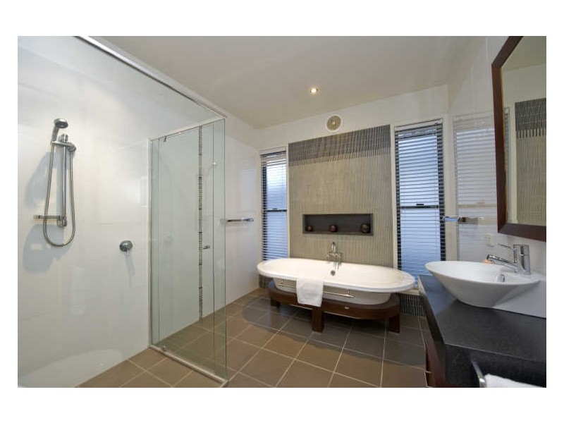 1 & 2/47 Christmas Bush Avenue, Nelson Bay NSW 2315
