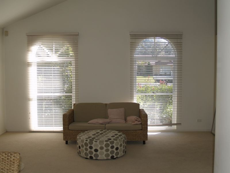 11 Casuarina Close, One Mile NSW 2316