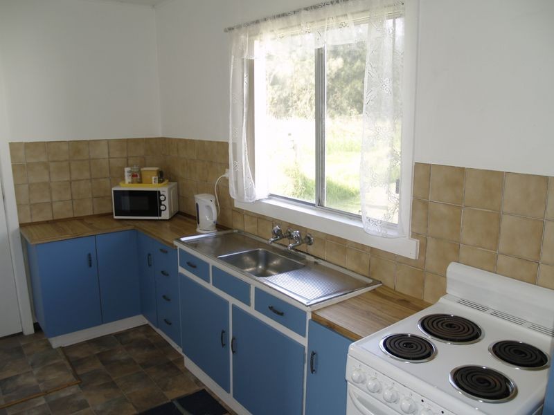 222 Marsh Road, Bobs Farm NSW 2316