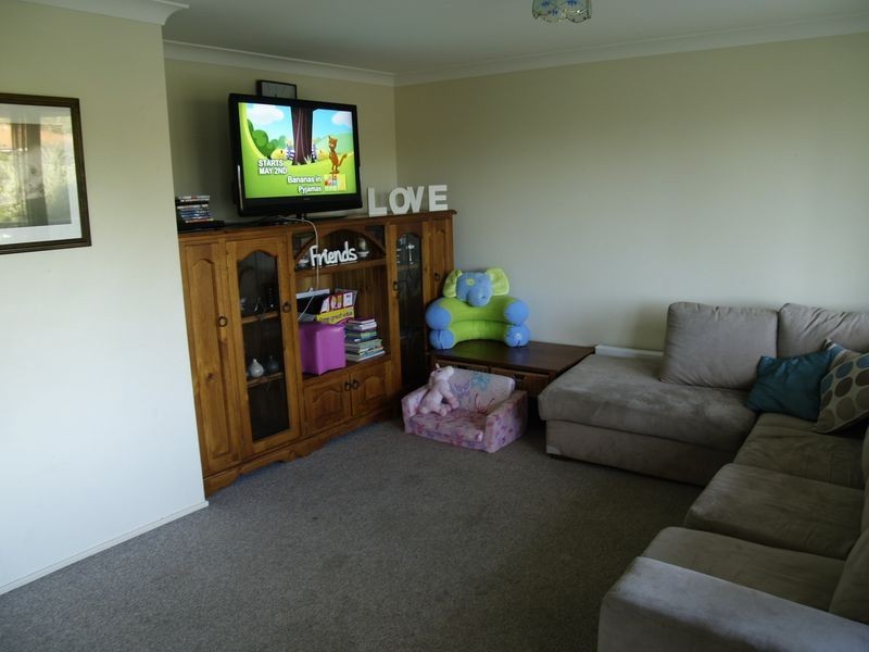 8 Dunmore Avenue, Anna Bay NSW 2316