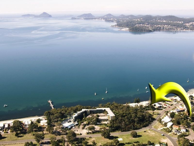 2 Seaview Crescent, Salamander Bay NSW 2317
