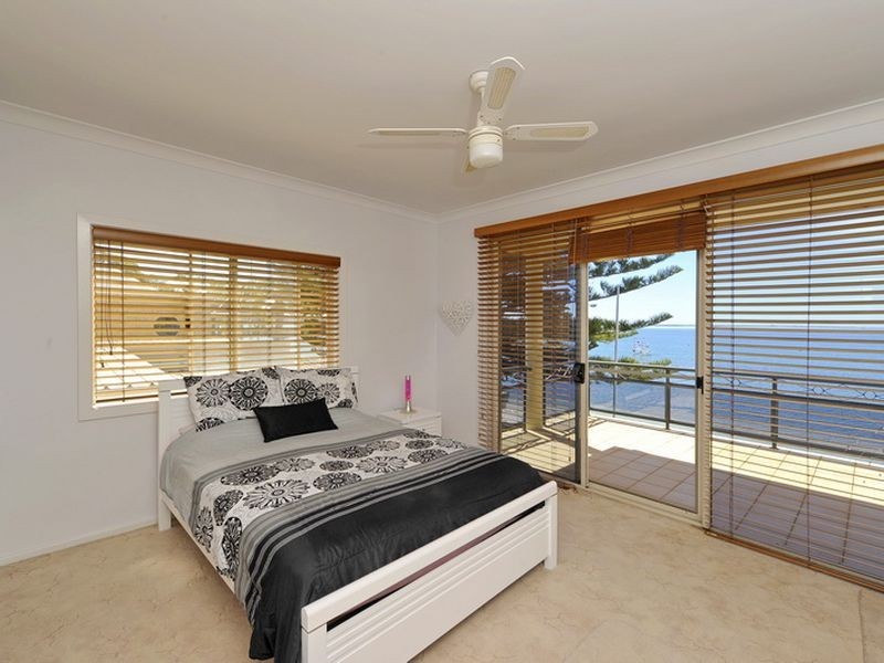 2 Seaview Crescent, Salamander Bay NSW 2317
