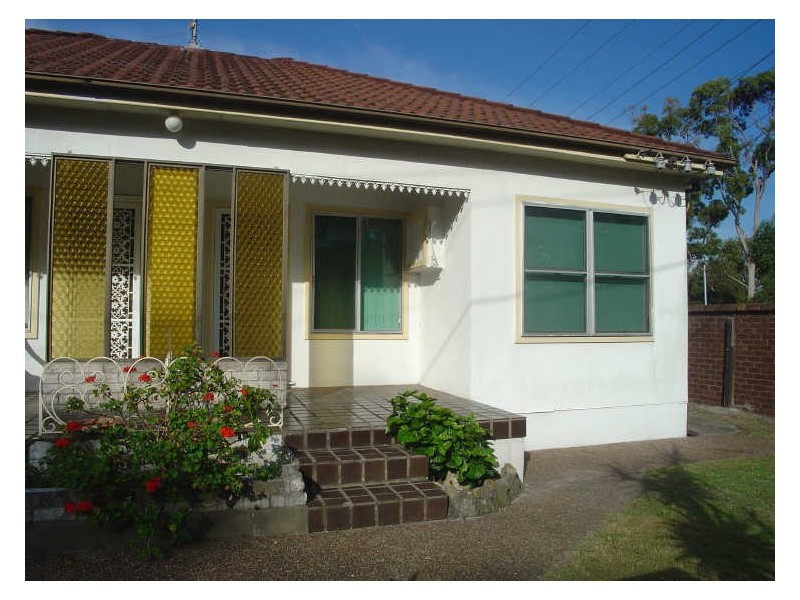 2/11 Government Road, Shoal Bay NSW 2315