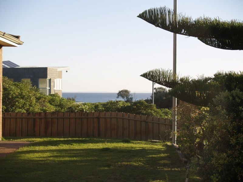 2/13 Robinson Street, Anna Bay NSW 2316