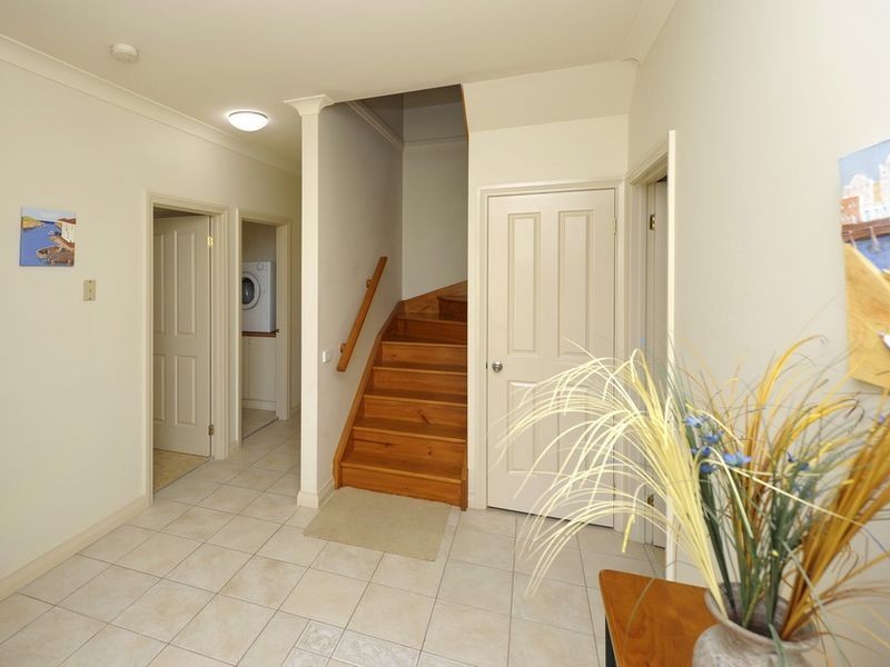 2/9 Ocean Avenue, Anna Bay NSW 2316