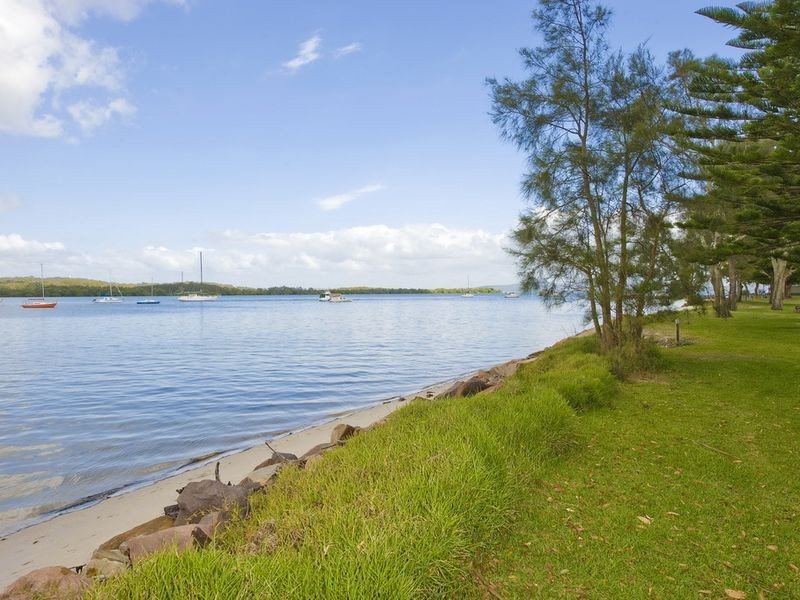 50 Albert Street, Taylors Beach NSW 2316