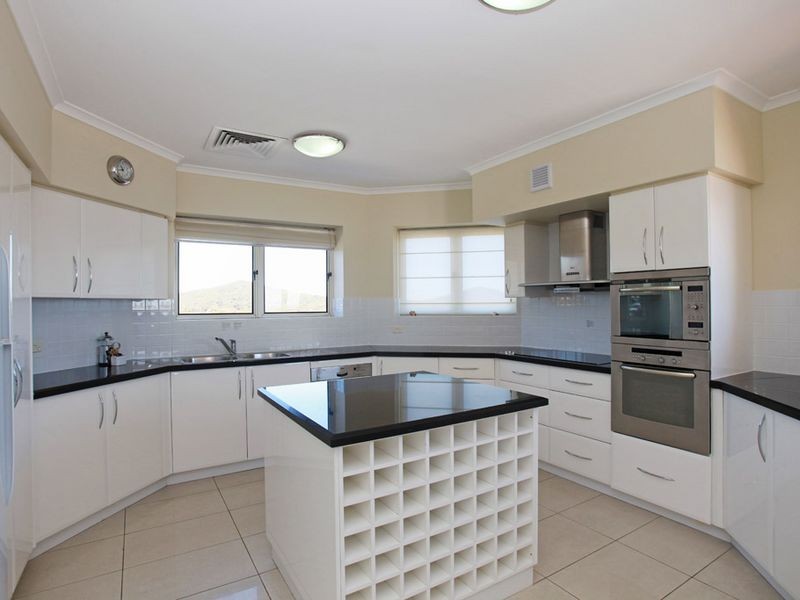 601 / 2 Messines Street, Shoal Bay NSW 2315