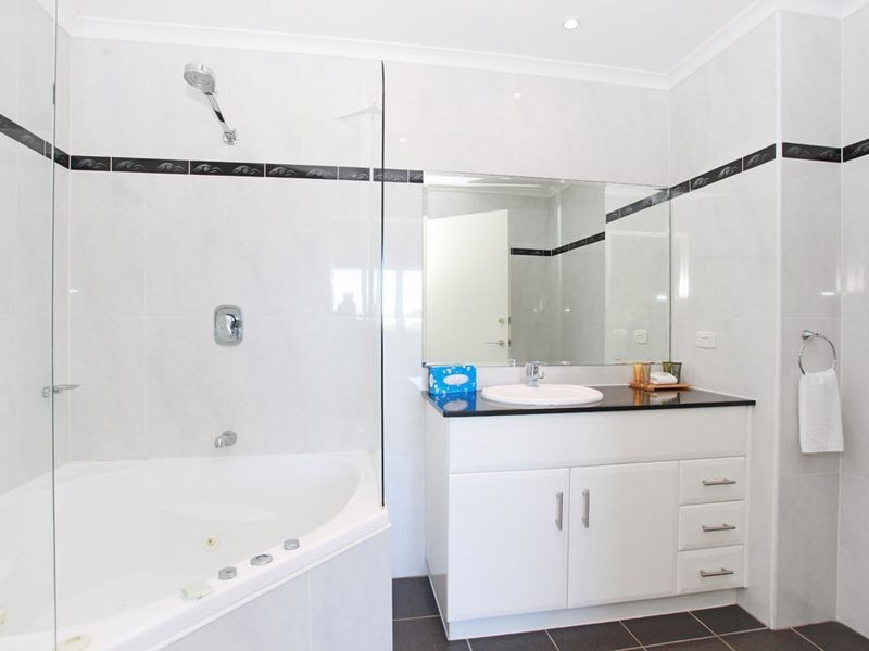 601 / 2 Messines Street, Shoal Bay NSW 2315