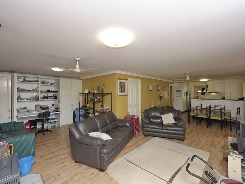 6 Admiral Close, Salamander Bay NSW 2317