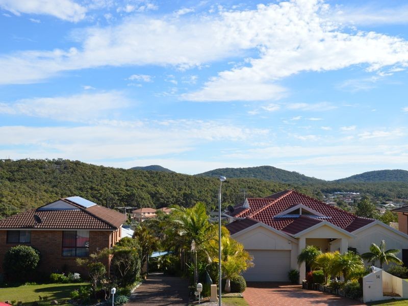 17A Amaroo Cres, Fingal Bay NSW 2315
