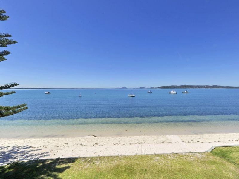 2 Seaview Crescent, Salamander Bay NSW 2317