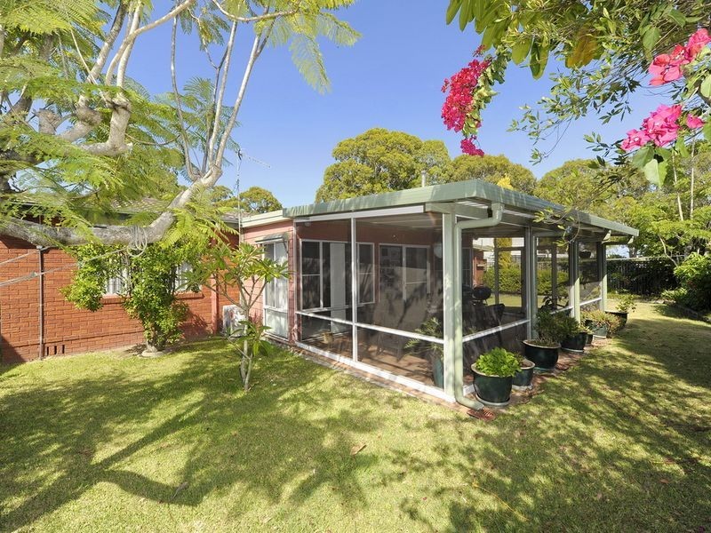 26 Kent Gardens, Soldiers Point NSW 2317
