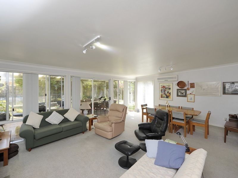 26 Kent Gardens, Soldiers Point NSW 2317
