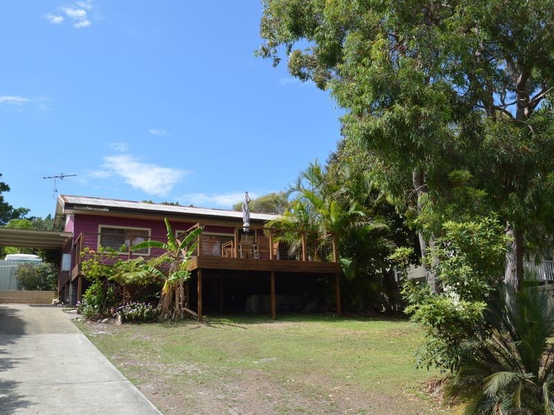 21 Boulder Bay Road, Fingal Bay NSW 2315