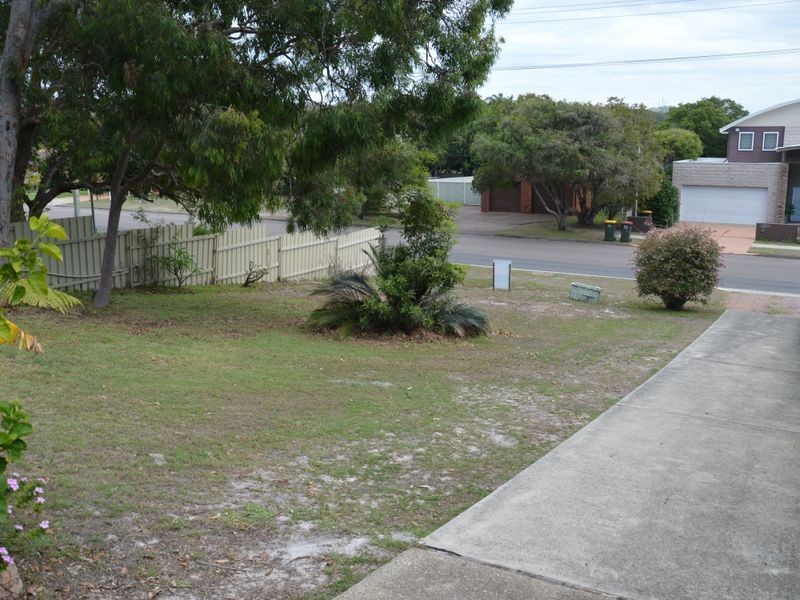 21 Boulder Bay Road, Fingal Bay NSW 2315