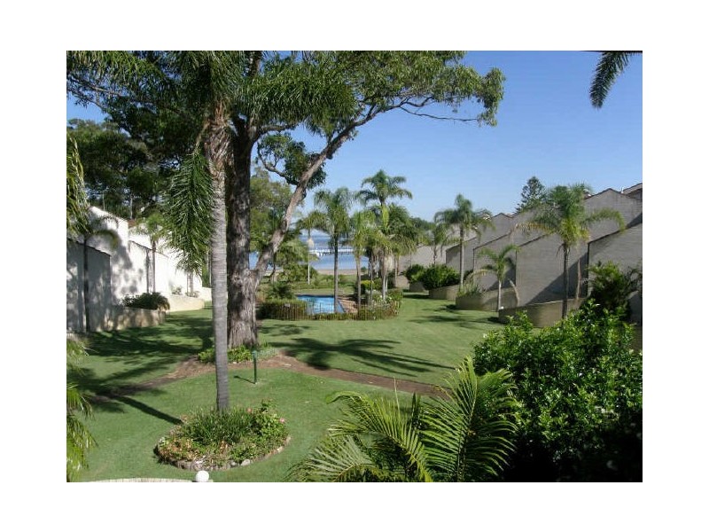 16/4 The  Moorings Cromarty Road, Soldiers Point NSW 2317