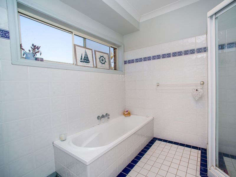32 Hawkes Way, Boat Harbour NSW 2316