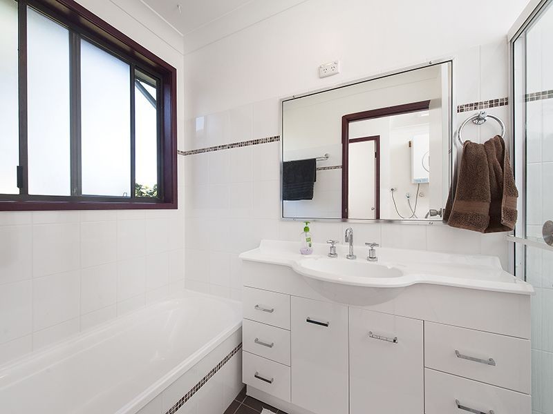 400 Marsh Road, Bobs Farm NSW 2316