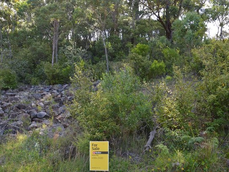 5 Tareebin Road, Nelson Bay NSW 2315