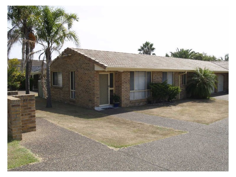 1/40 Boulder Bay Road, Fingal Bay NSW 2315