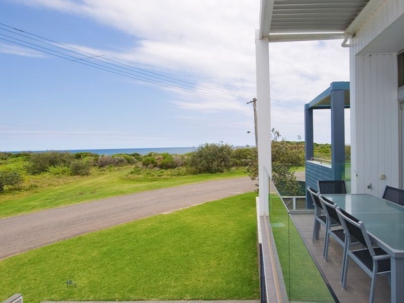 10 Noamunga Street, Boat Harbour NSW 2316