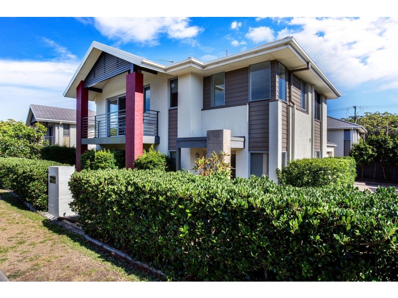 16 Seaspray Close, Nelson Bay NSW 2315