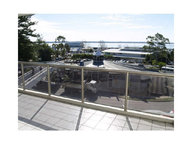 9/ Nelson Towers Victoria Parade, Nelson Bay NSW 2315