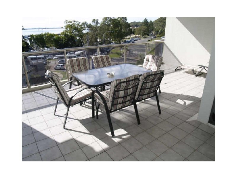 9/ Nelson Towers Victoria Parade, Nelson Bay NSW 2315