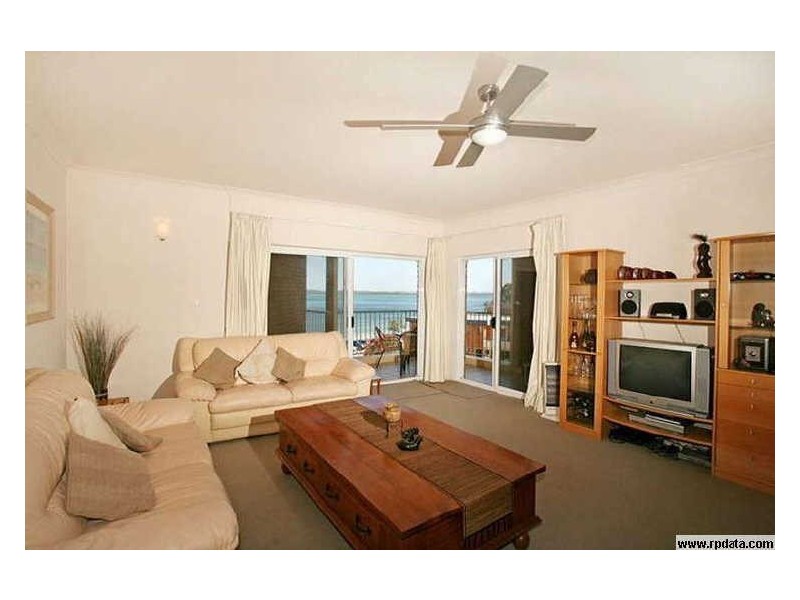 9/15 “Bayview Towers” Victoria Prd, Nelson Bay NSW 2315 LJ Hooker
